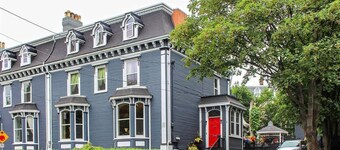 Jelly Bean Manor Apartment