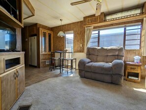 Smart TV - The Wonderful Whimsical Desert Home - Enjoy the Beautiful Arizona Weather (Yuma)