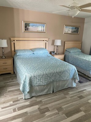 2 bedrooms, iron/ironing board, WiFi, bed sheets