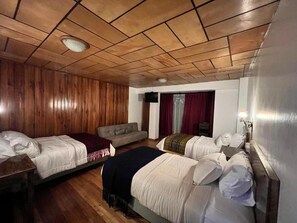 Premium bedding, down duvets, desk, free WiFi - HOTEL EL MORLACO  (Cuenca)
