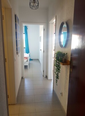 1 bedroom, iron/ironing board, travel cot, free WiFi