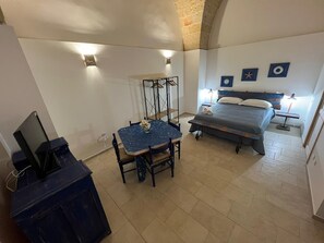 1 bedroom, bed sheets - Masseria Balsamo - SEA (Collemeto)
