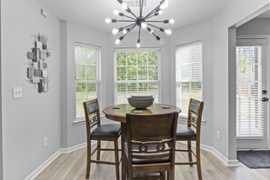 Dining - Onyx in Hampton (Hampton)
