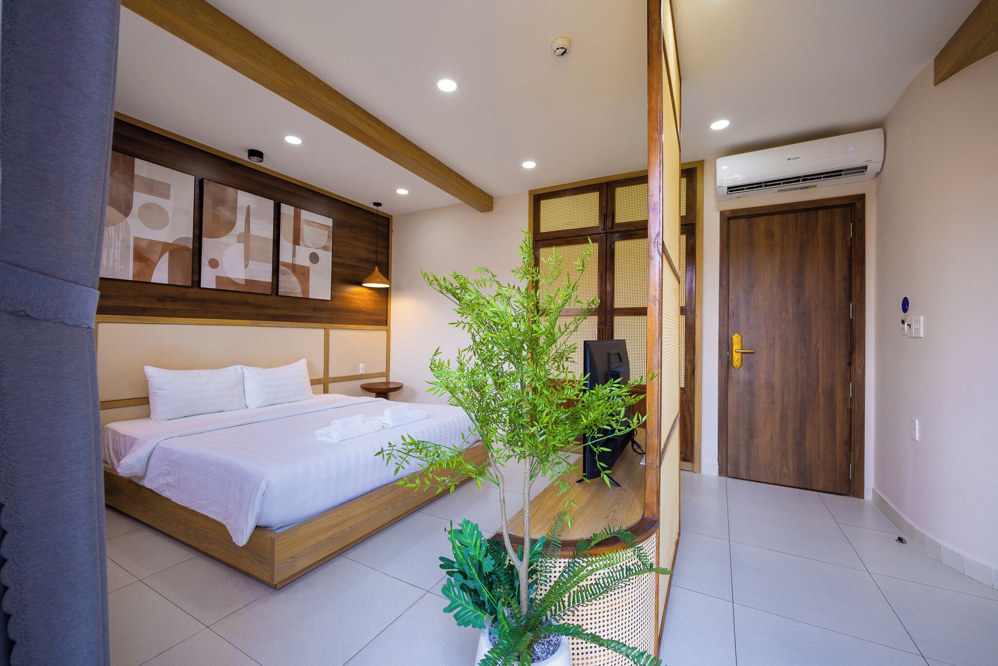 高档床上用品、迷你吧、特色装修、特色家居