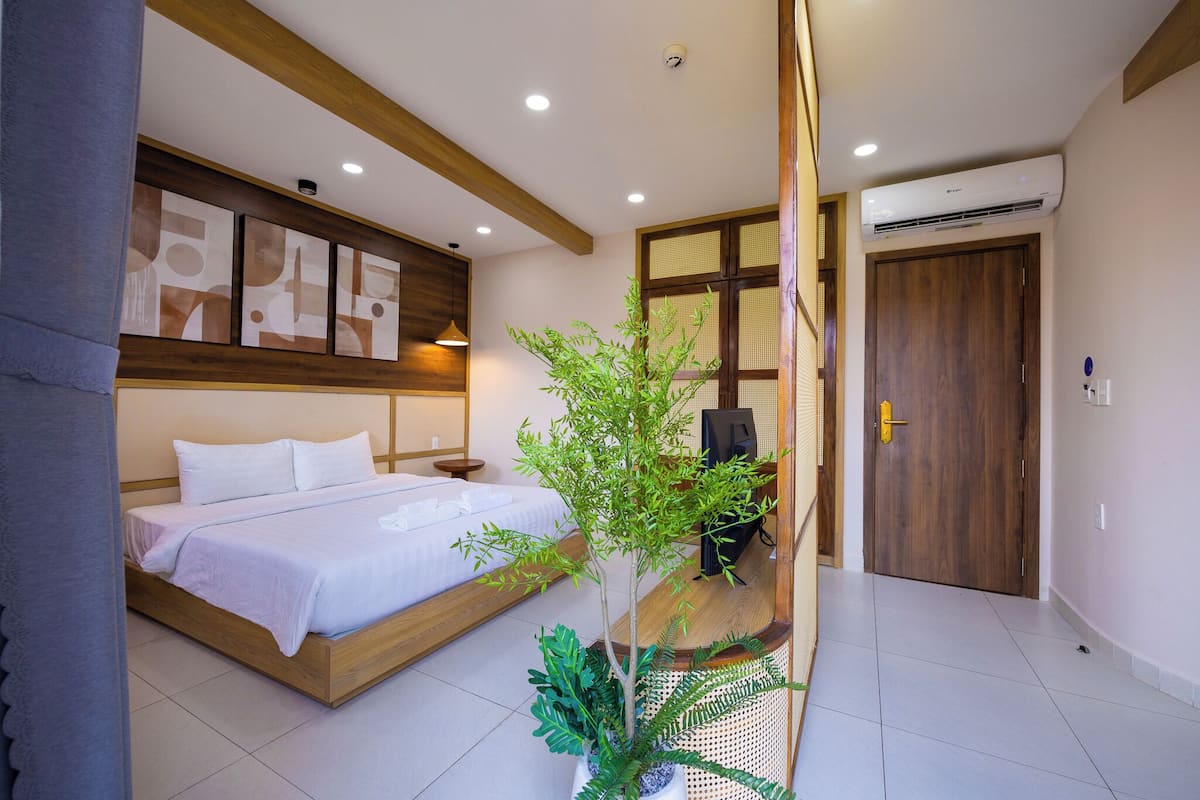 Seprai premium, minibar, dan didekorasi berbeda-beda