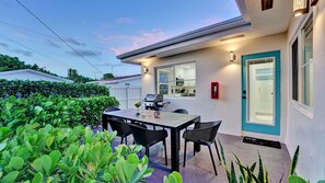 Outdoor dining
