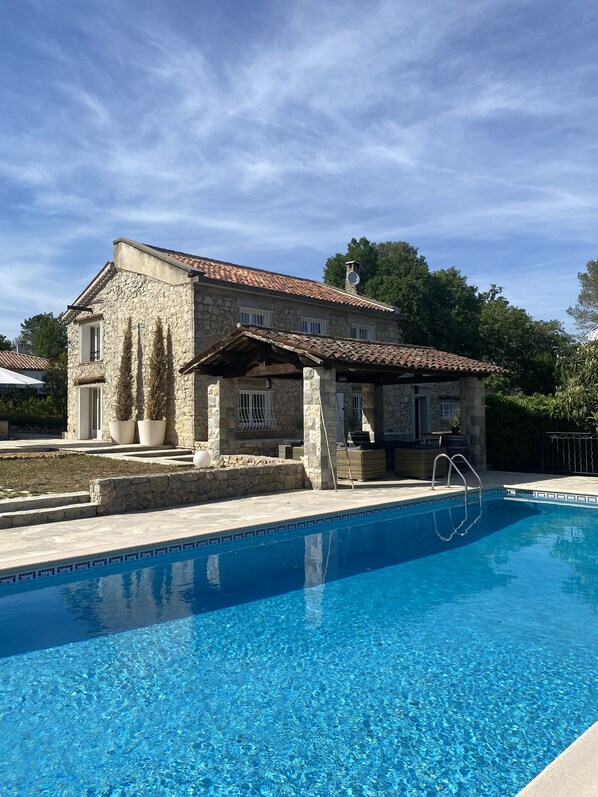 Alberca al aire libre