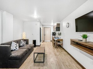 Suite estudio superior | Cortinas opacas y wifi gratis