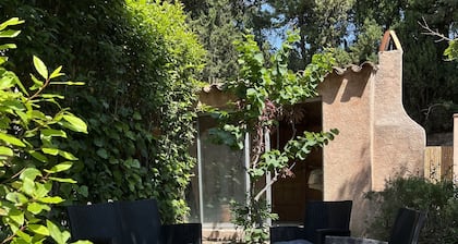 Jolie Maison de Village à Grimaud au Cœur du Golfe de Saint Tropez