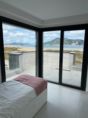 5 間睡房、熨斗/熨衫板、可攜式嬰兒床、Wi-Fi