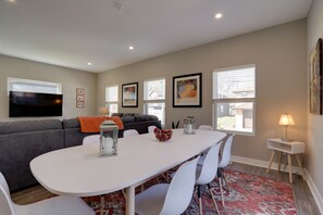 Dining - Spacious Minneapolis Vacation Rental w/ Game Room! (Minneapolis)