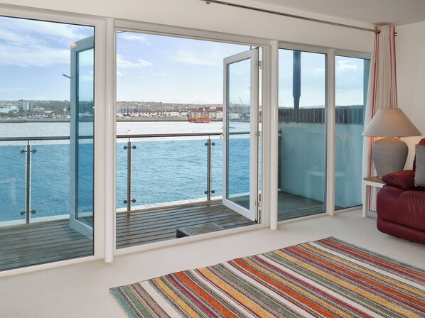 Interior - 3 bedroom accommodation in Mount Batten, near Plymouth (Mount Batten, near Plymouth)