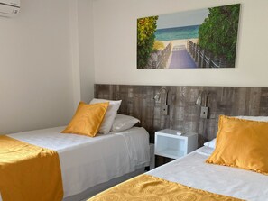 3 Schlafzimmer, Zimmersafe, Schreibtisch, Bügeleisen/Bügelbrett