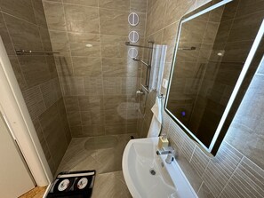 Bathroom - IRIS OASIS (Split)