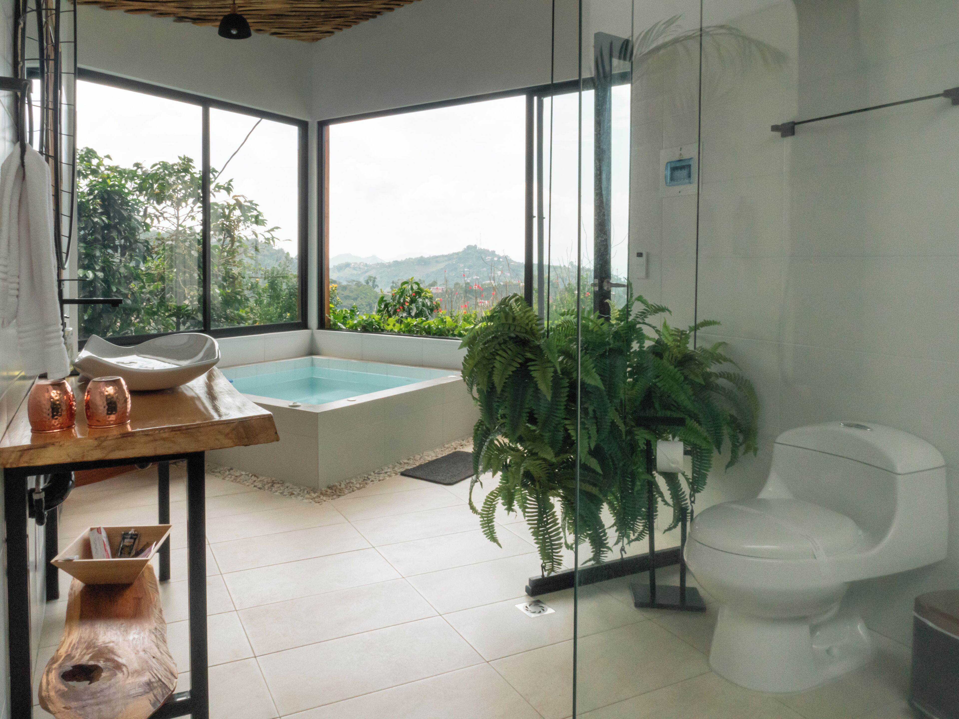 Standard Bungalow | Private spa tub