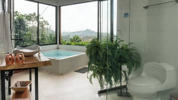 Standard Bungalow | Private spa tub
