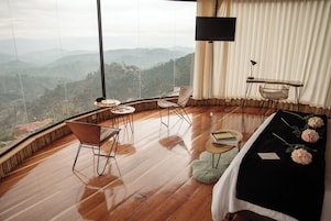 Deluxe Bungalow, 1 King Bed, Terrace, Mountain View