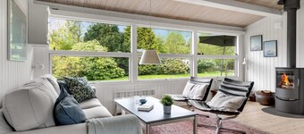 Cozy home in Idestrup with WiFi