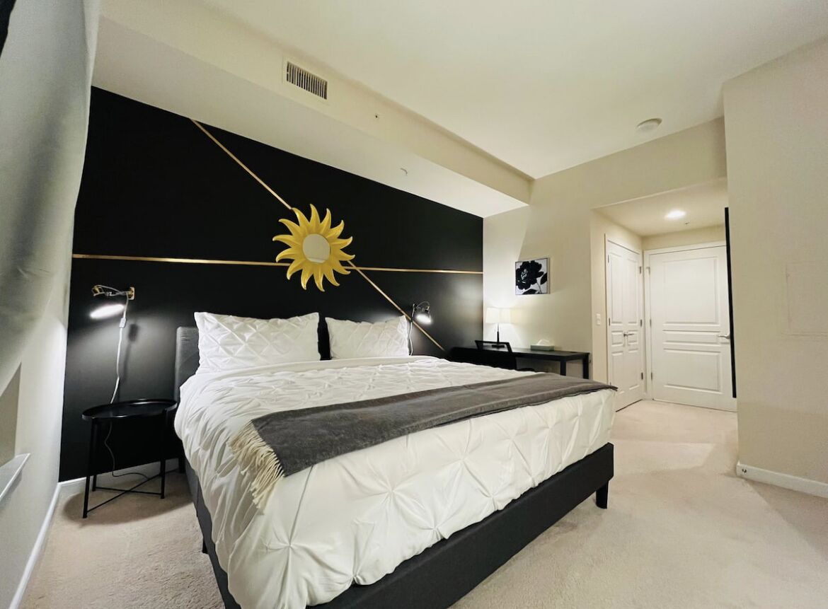 Chic 1B l King bed l Garage l Gym Pool l Min to DC