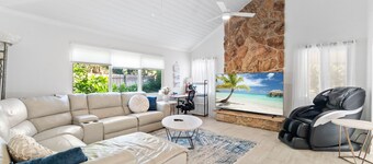 Serenity of West Palm Beach - 5 bed 4 bath Heated Pool and Hot Tub - 3 mi PBI