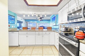 Fridge, microwave, oven, stovetop - Oceanfront 3/2 with 180-Degree Views! (Indian Shores)