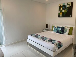 1 chambre, fer et planche à repasser, Wi-Fi gratuit, draps fournis
