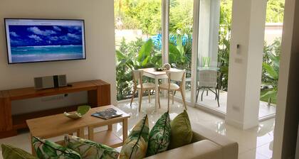 Private Garden Condo - 5 min From the Beach