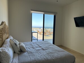 3 bedrooms, desk, iron/ironing board, free WiFi - Stunning Apartment with Captivating Ocean and Mountain Views (Cabo San Lucas)