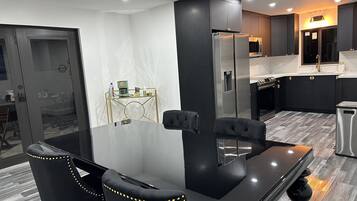 Fridge, oven, coffee/tea maker, toaster