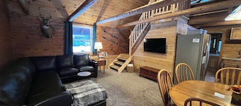 Waterfall Cabin - Pictured Rocks Lodging
