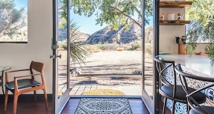 Sun Ray Ranch Cabin between Joshua Tree and Palm Springs