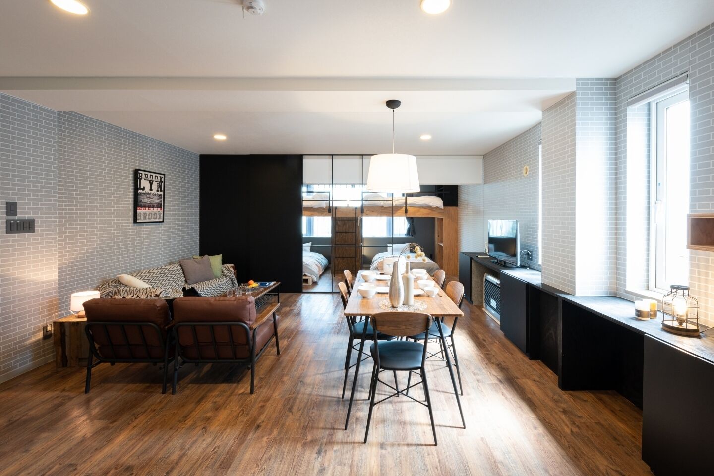 Family Suite | Living area | LCD TV