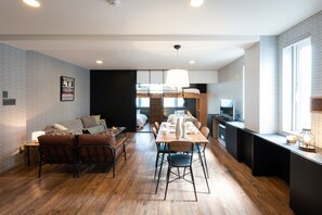 Family Suite | Living area | LCD TV