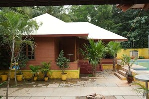 Pool - Sree Resorts, Auroville (Pattanur)