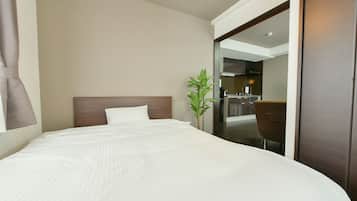 Family Apartment | 1 bedroom, iron/ironing board, free WiFi, bed sheets