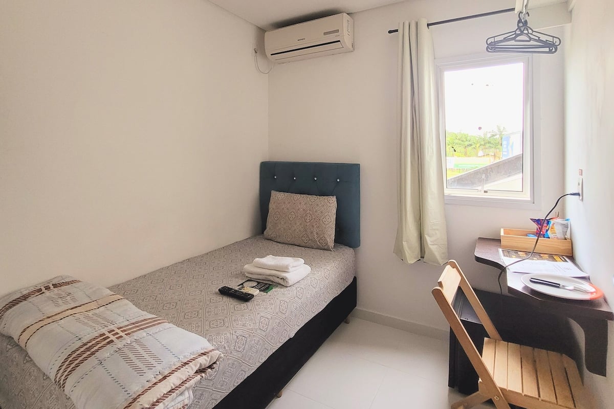 Economy Single Room | Minibar, desk, laptop workspace, free WiFi