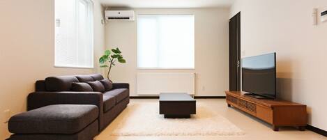 Family Suite | Living area | LCD TV