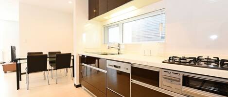 Family Suite | Private kitchen