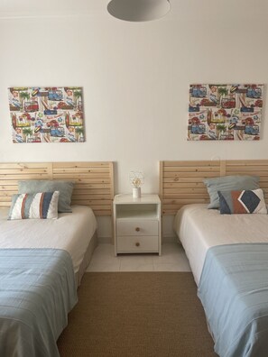 2 bedrooms, WiFi, bed sheets