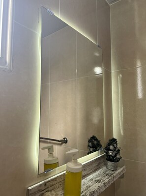 Dusche, Handtücher, Seife