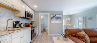 Cozy Waterfall Home | Close to All Mountains/Hikes