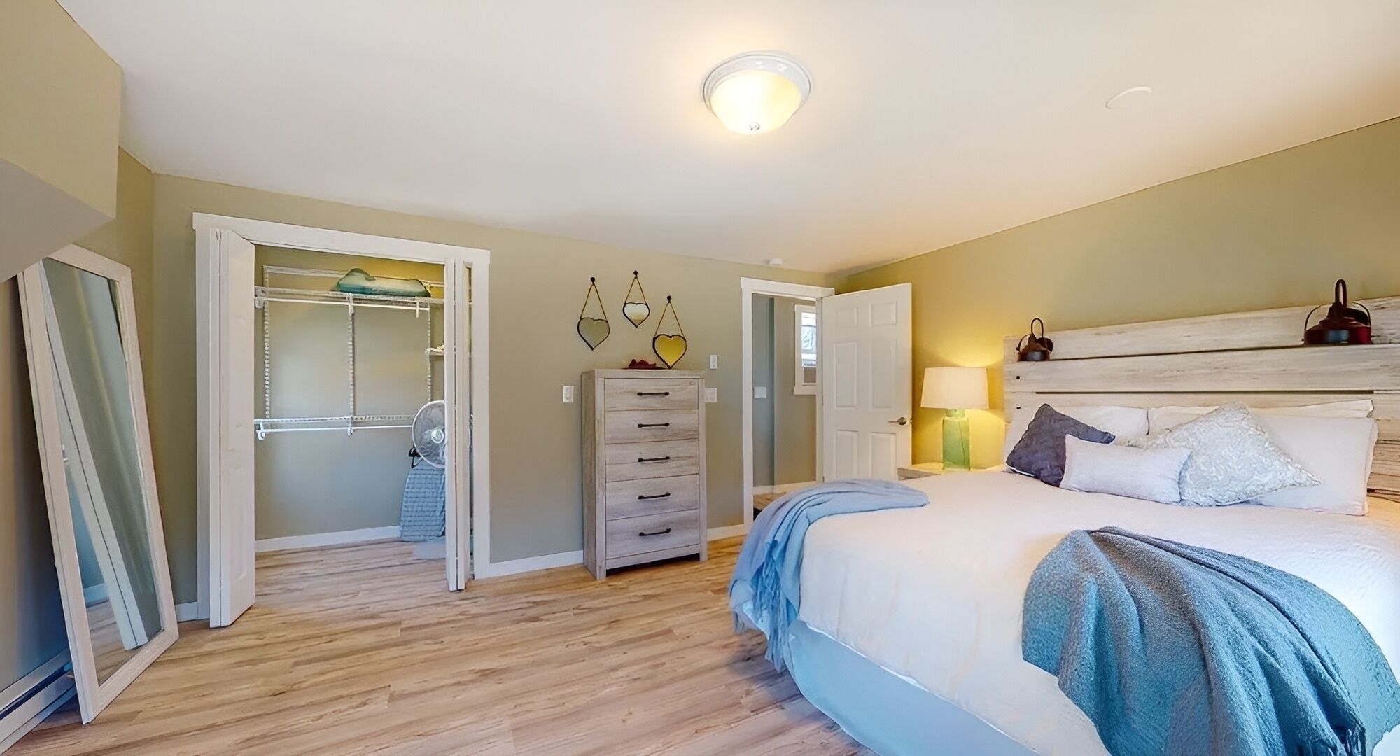 1 camera, ferro/asse da stiro, culla da viaggio, Wi-Fi gratuito