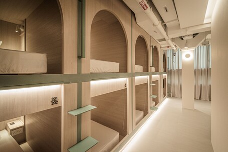 Jyu Capsule Hotel - Image 28