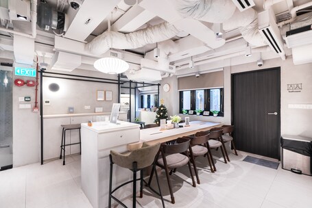 Jyu Capsule Hotel - Image 24