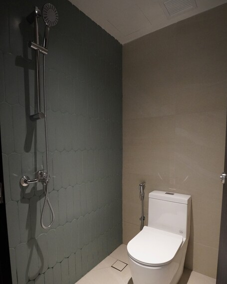 Jyu Capsule Hotel - Image 13