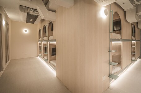 Jyu Capsule Hotel - Image 22