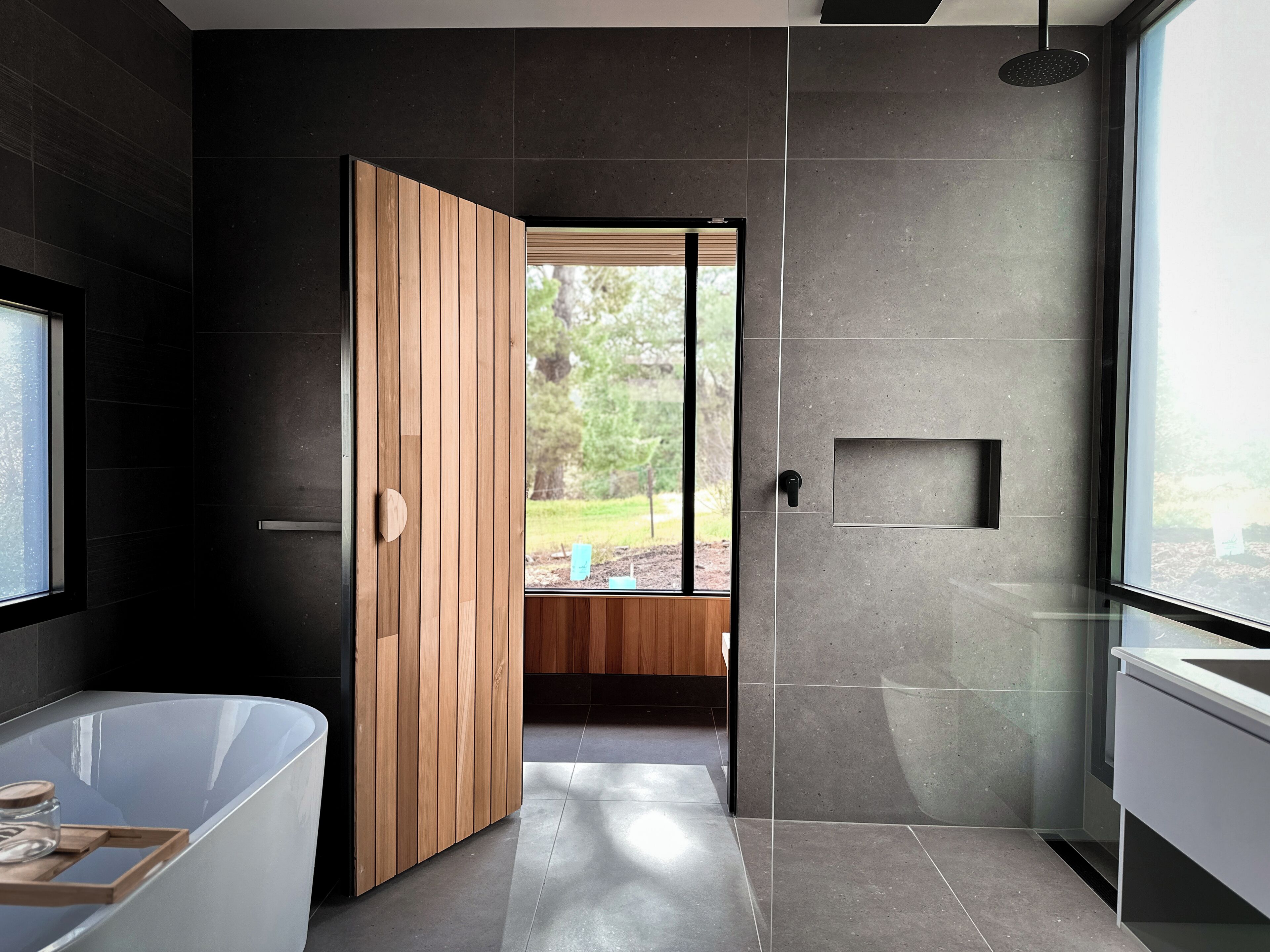 Luxury-Ferienhütte, 1 King-Bett, Sauna | Badezimmer | Badewanne und Dusche (separat), Handtücher