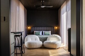 Luxury Cabin, 1 King Bed, Sauna | 1 bedroom, premium bedding, pillowtop beds, individually decorated