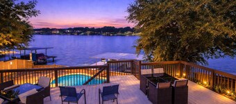 Lakeside Luxury Retreat on Lake Granbury! Pool, Hot Tub, Kayaks, and Game Room for Ultimate Fun!
