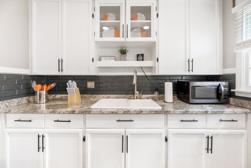 Cozy Remodeled 3 bedroom home close to WSU